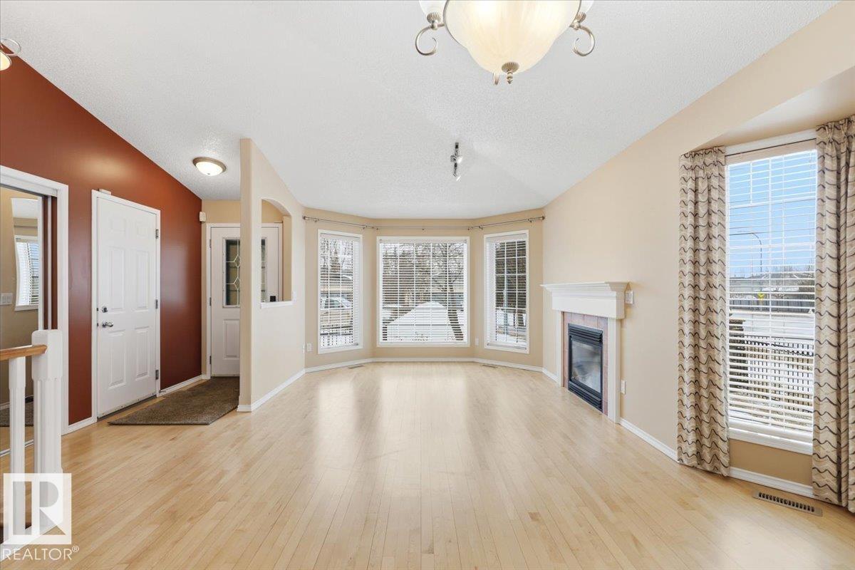 #4 102 BRIDGEPORT CX