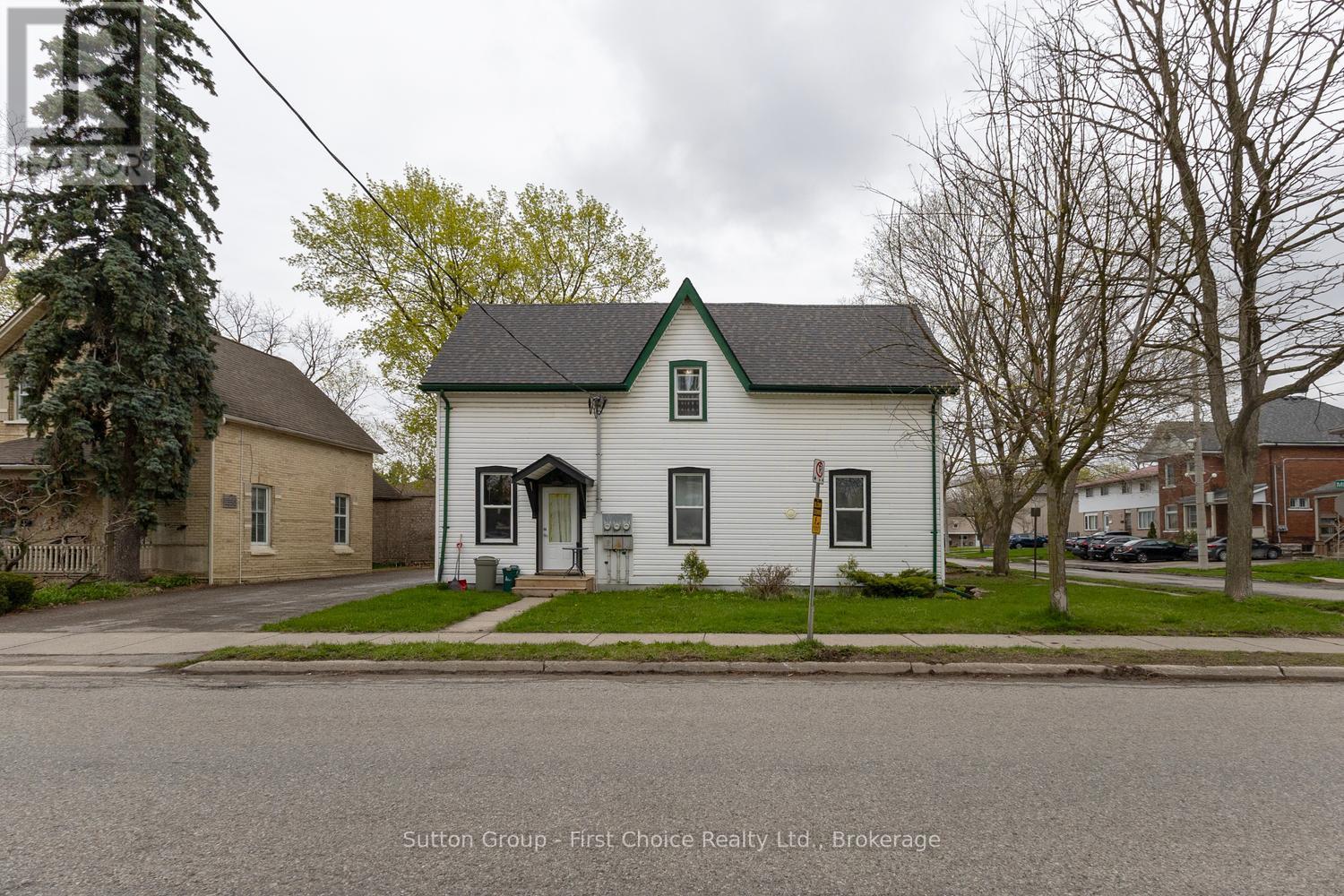 196 NILE STREET