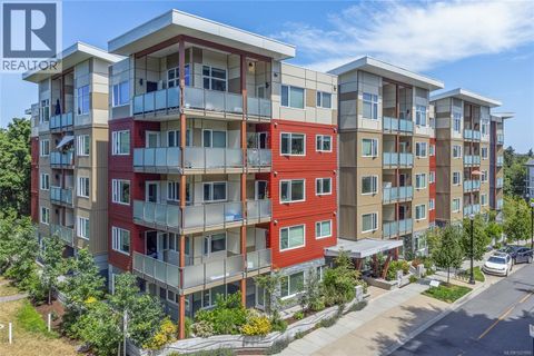 212 20 Barsby Ave Nanaimo BC V9R0K4