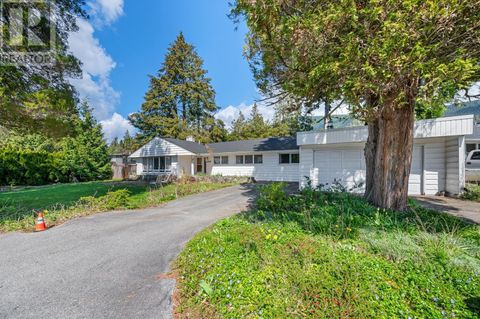 4010 SUNNYCREST DRIVE North Vancouver BC V7R3E4