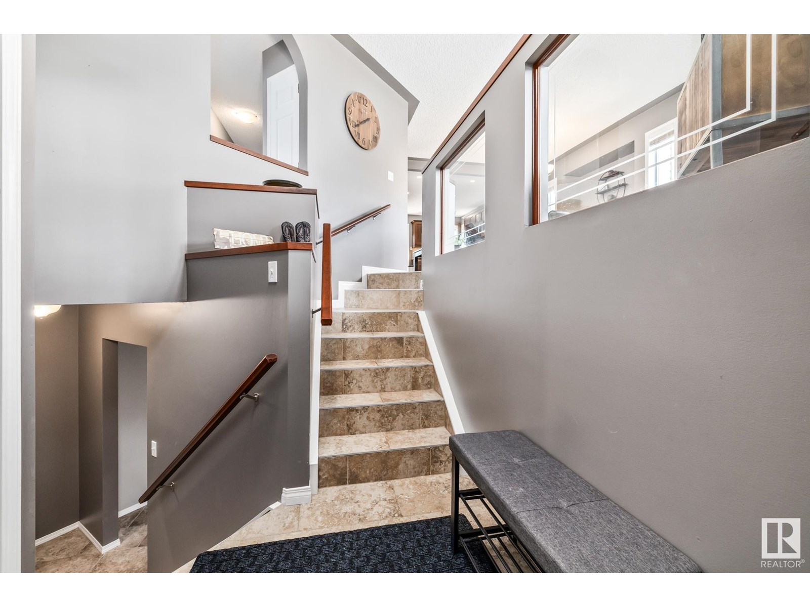 18 CHANCERY WY