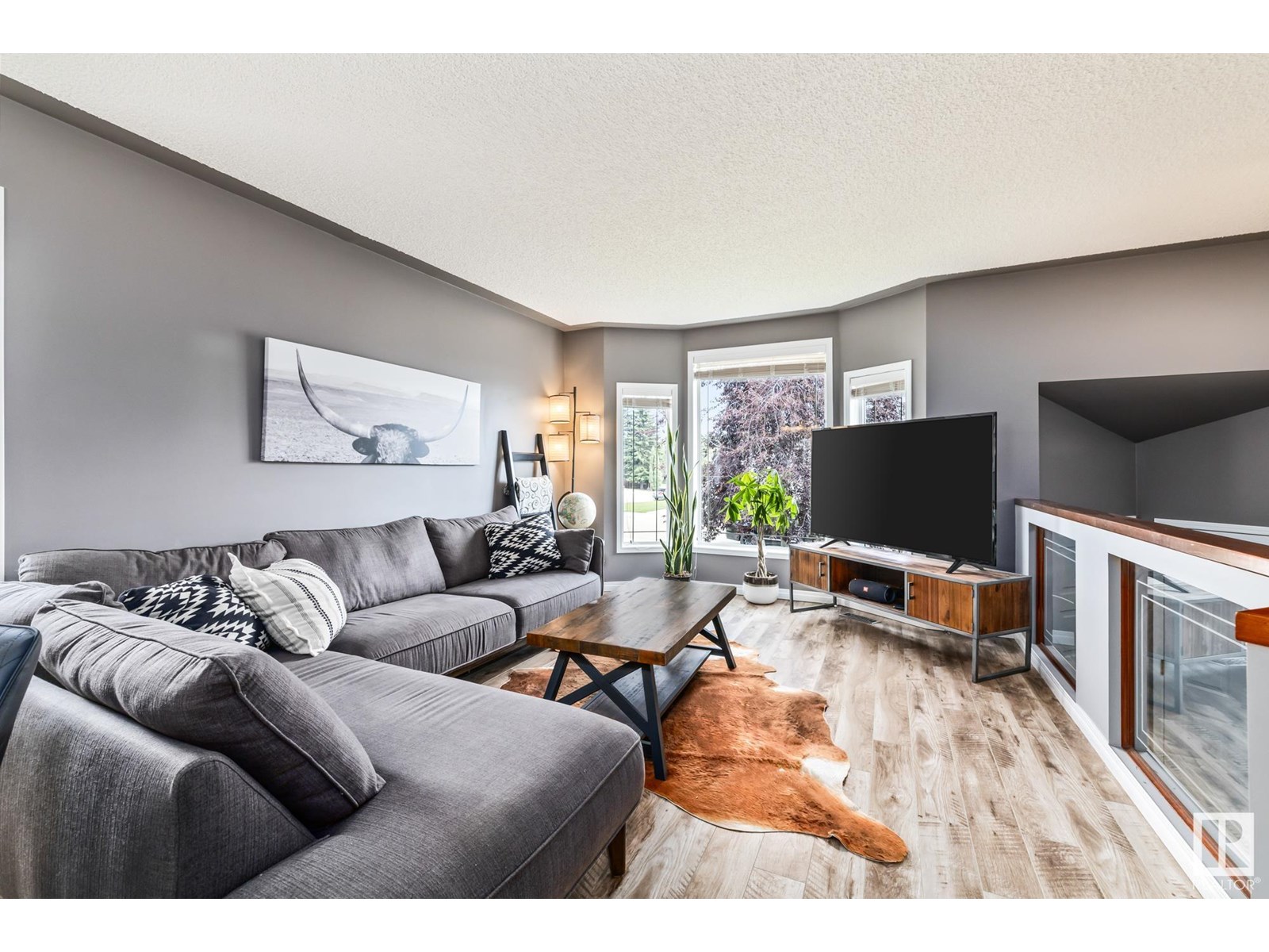 18 CHANCERY WY