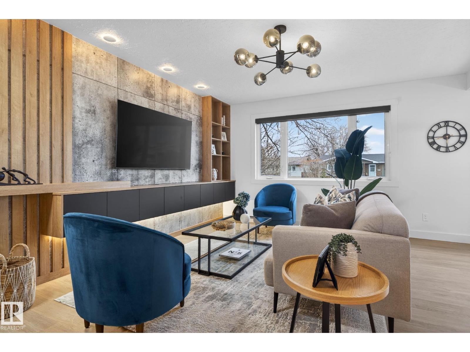 13332 106 ST NW