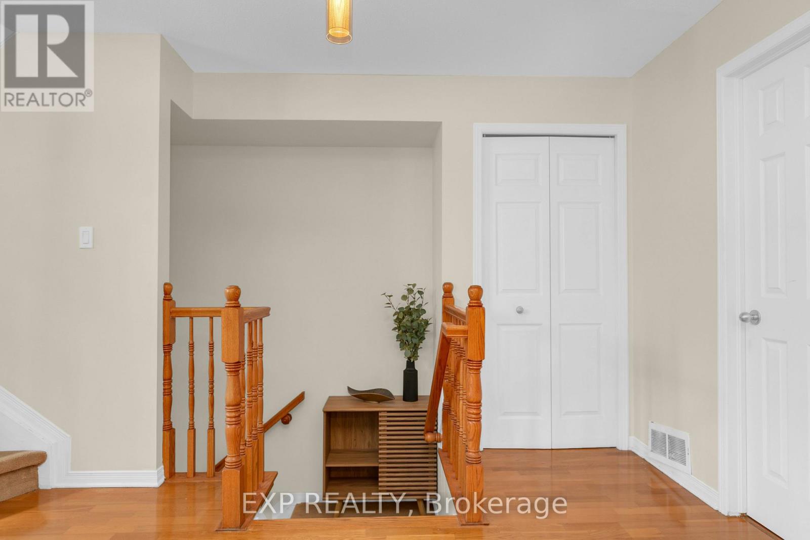 555 REARDON PRIVATE
