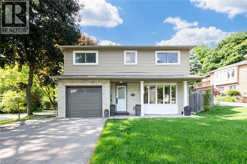 1481 OTIS Avenue Mississauga ON L5C2R8
