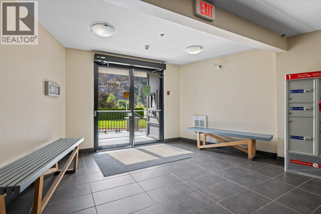 1479 Glenmore Road N Unit# 211