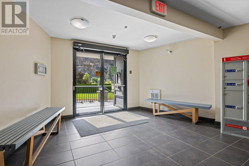 1479 Glenmore Road N Unit# 211