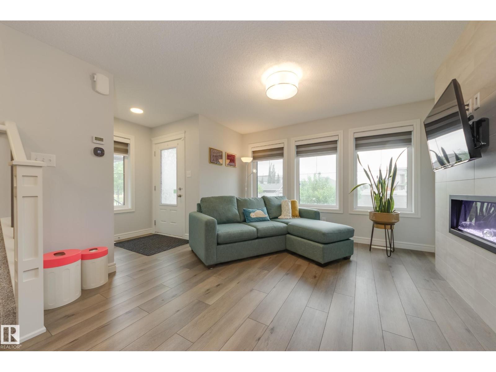 5646 JUCHLI AV NW