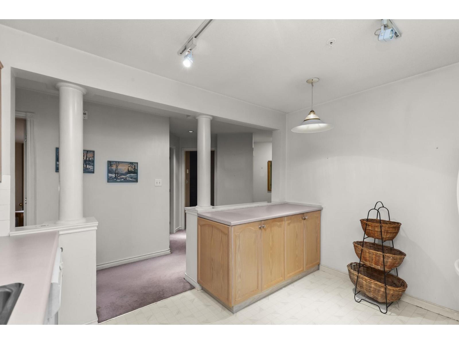 208 2575 WARE STREET