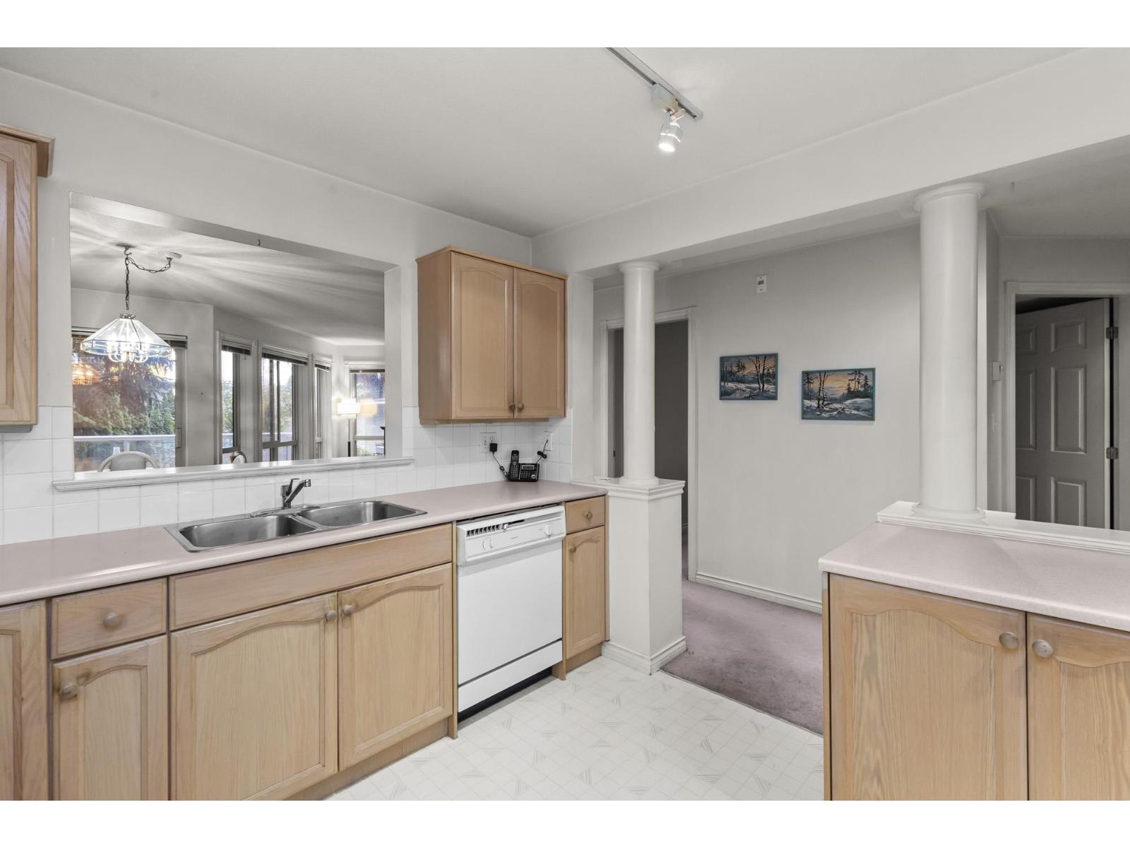 208 2575 WARE STREET