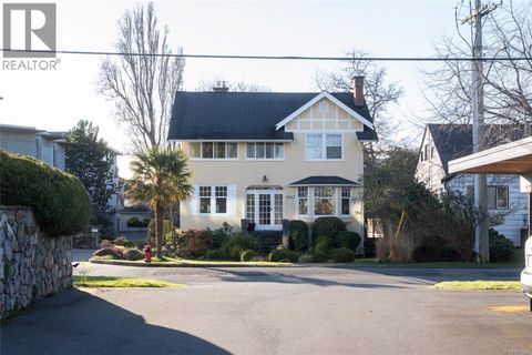 2663 Orchard Ave Oak Bay BC V8S3B4