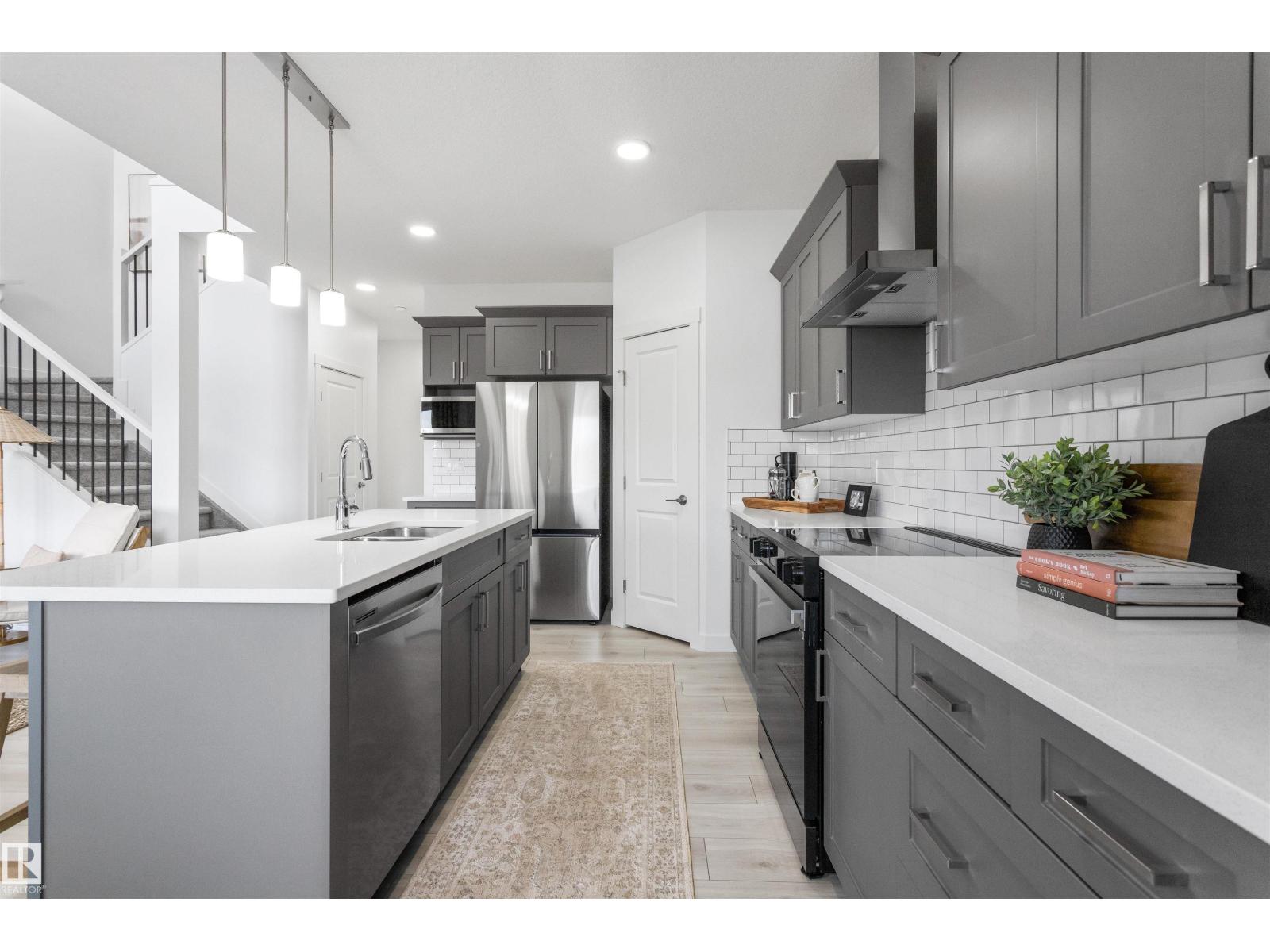 2503 189 ST NW