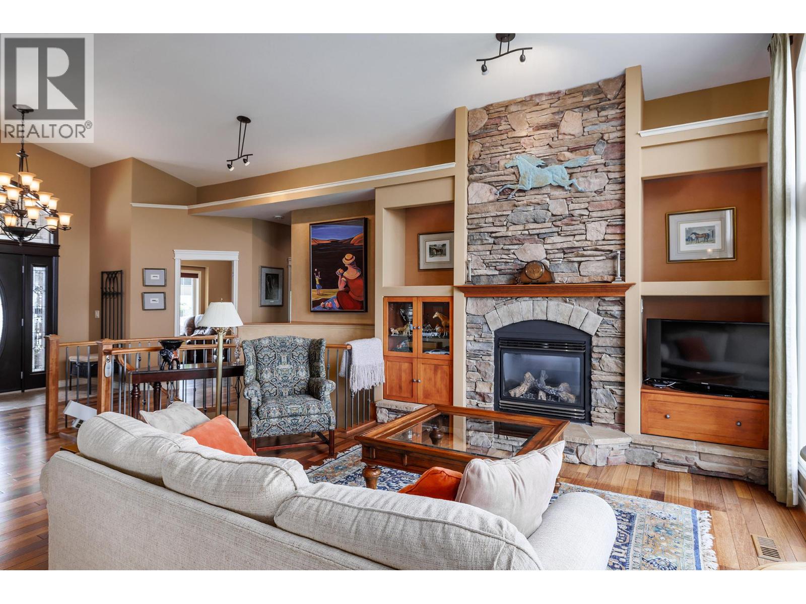 370 Sandpiper Street