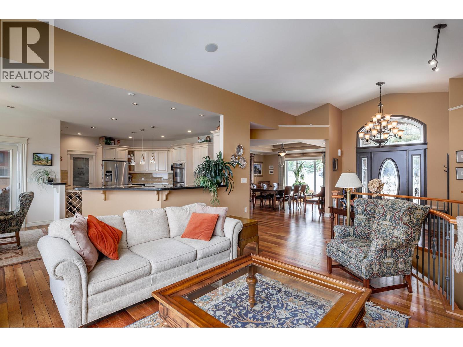 370 Sandpiper Street