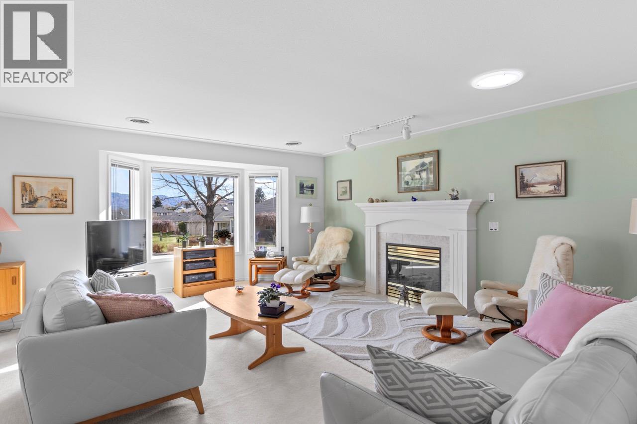 3360 Old Okanagan Highway Unit# 141 Lot# 42