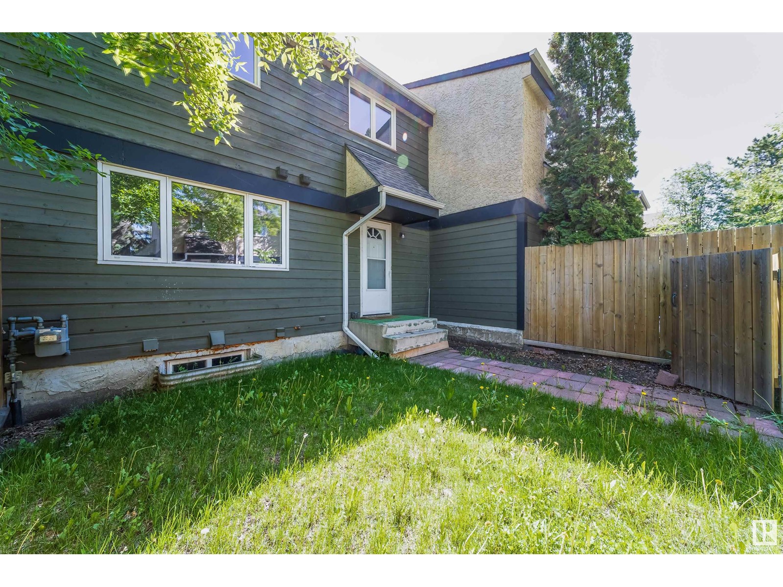 52 BELMEAD GARDENS GD NW