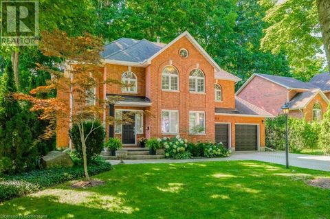 219 CORRIE Crescent Waterloo ON N2L5W3