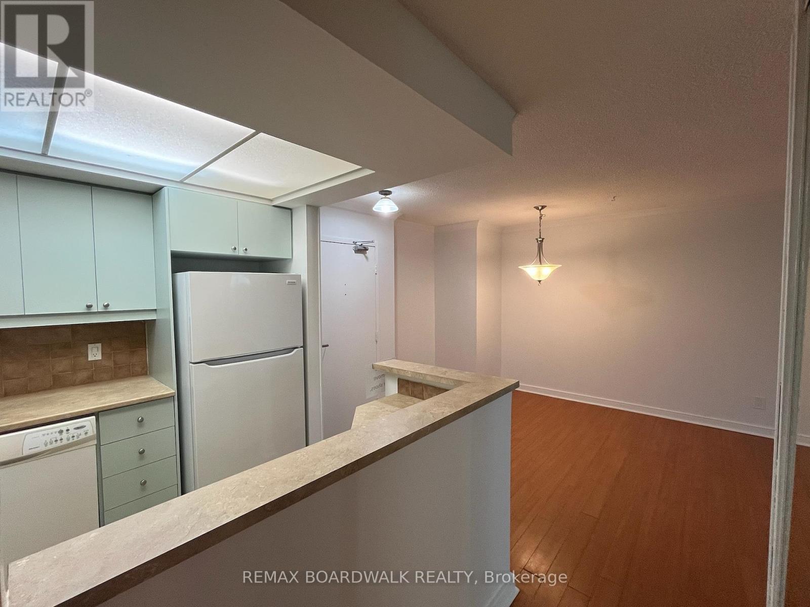 403 - 555 BRITTANY DRIVE