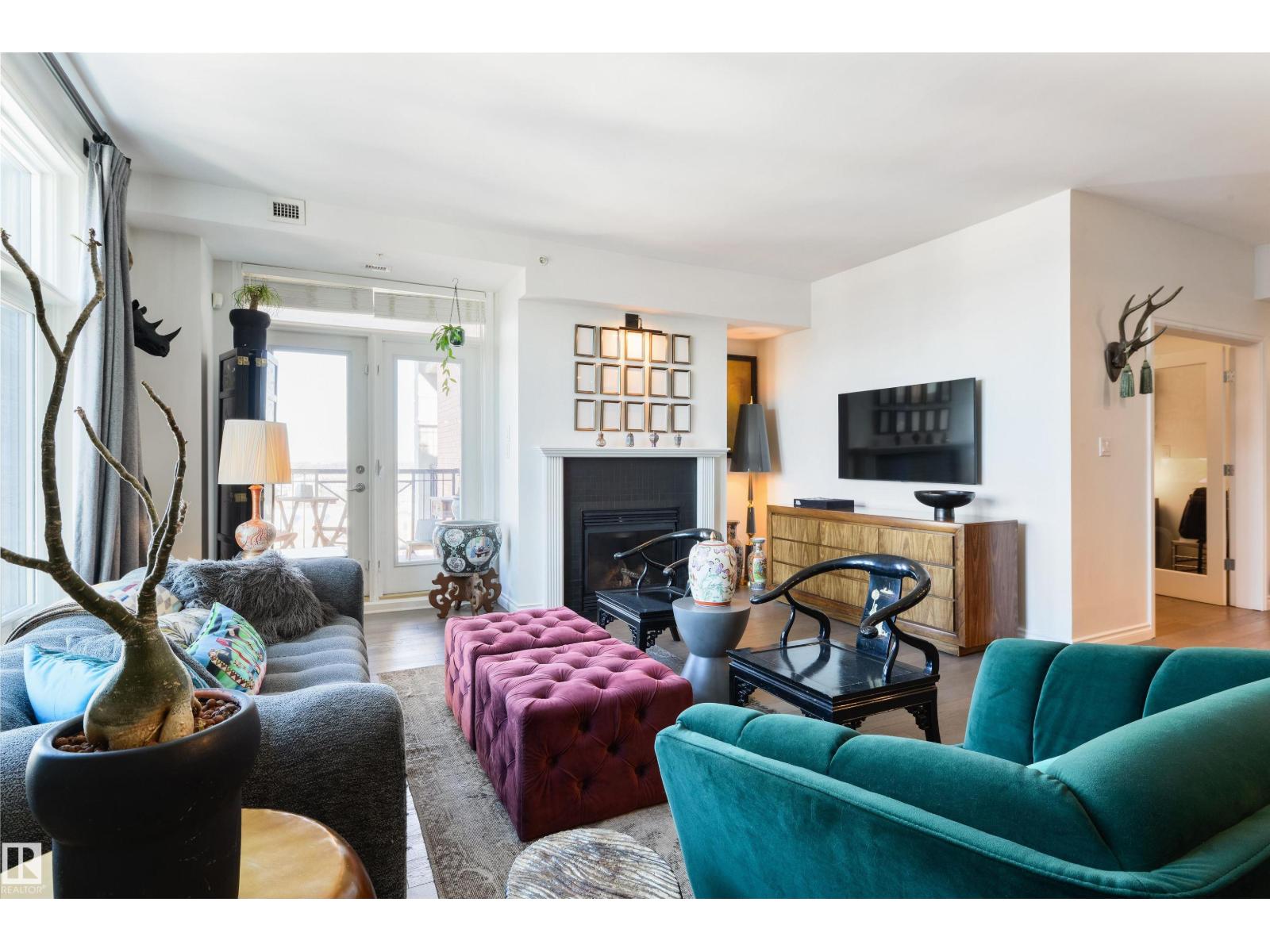 #1107 9020 JASPER AV NW