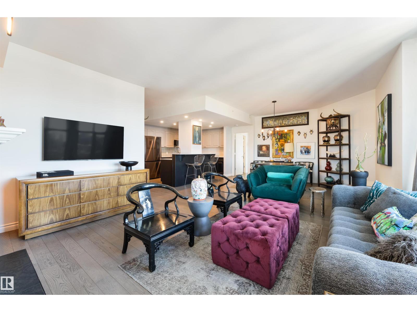 #1107 9020 JASPER AV NW