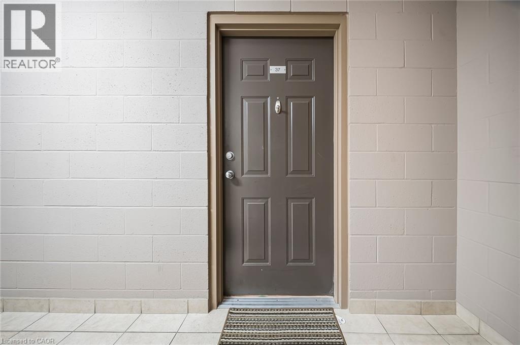 12 HOLBORN Drive Unit# 37E