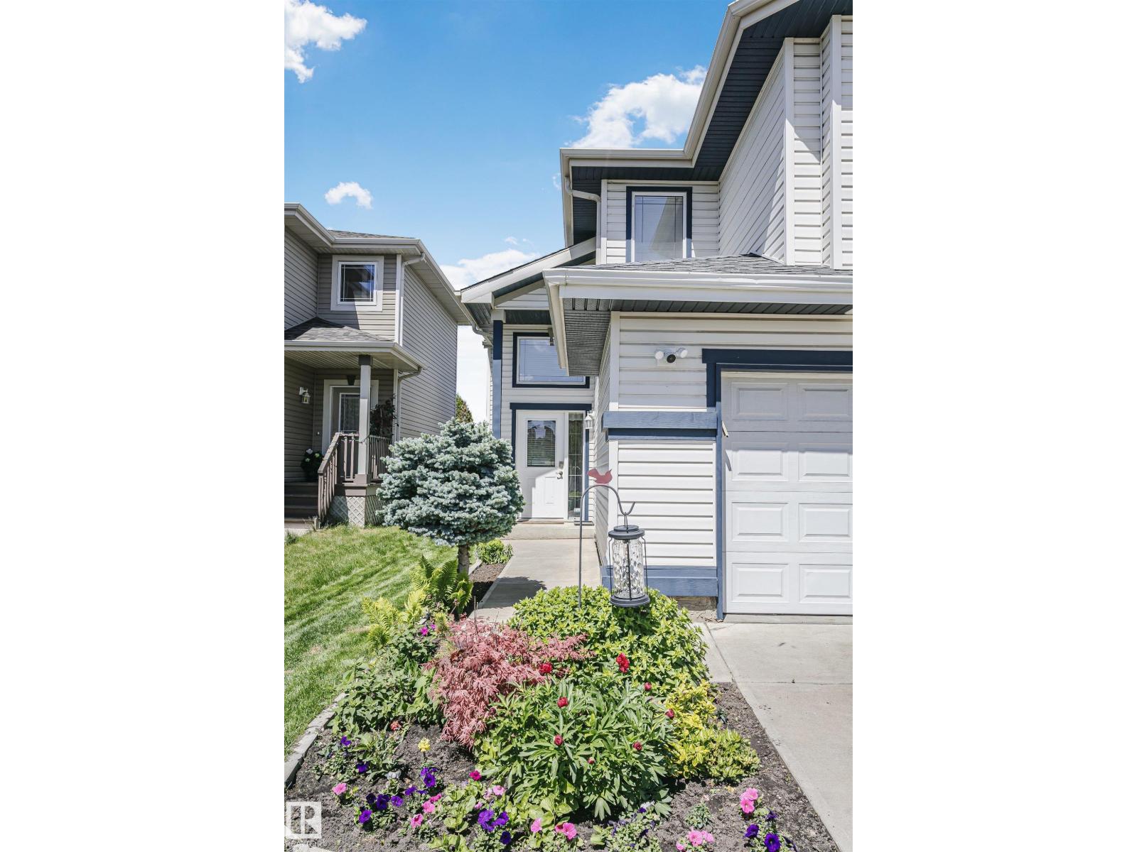 4228 162 AV NW