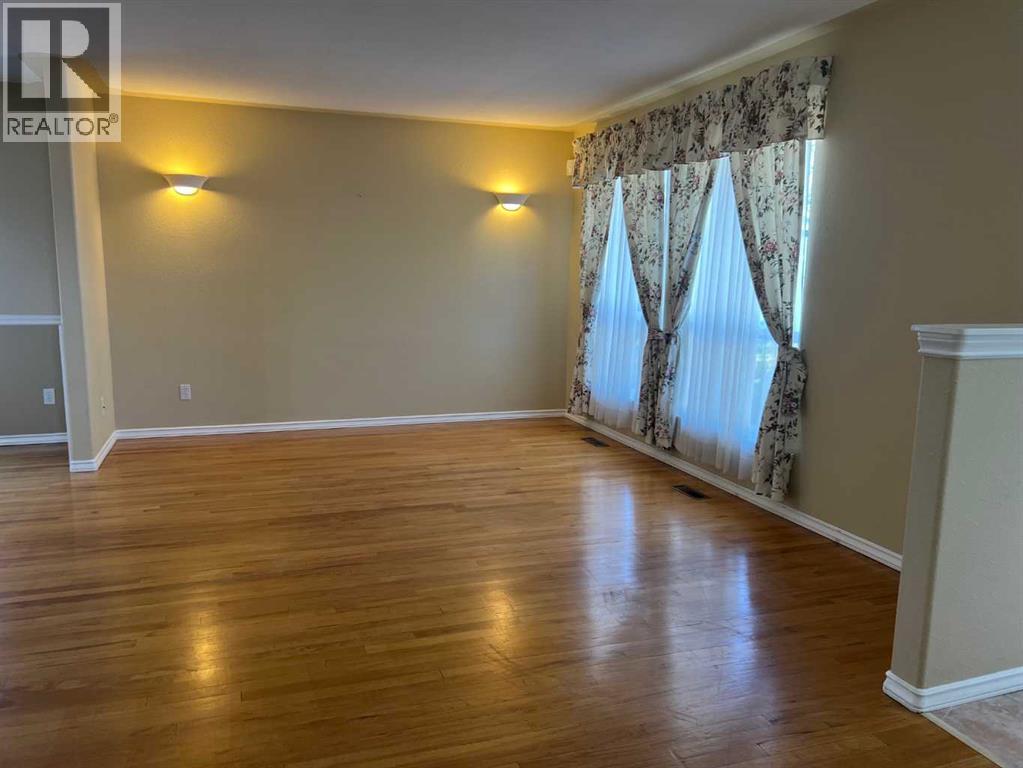 47 Squamish Boulevard W
