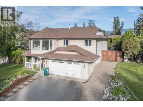 2250 Linea Crescent Lot# 10 Lumby BC V0E2G0
