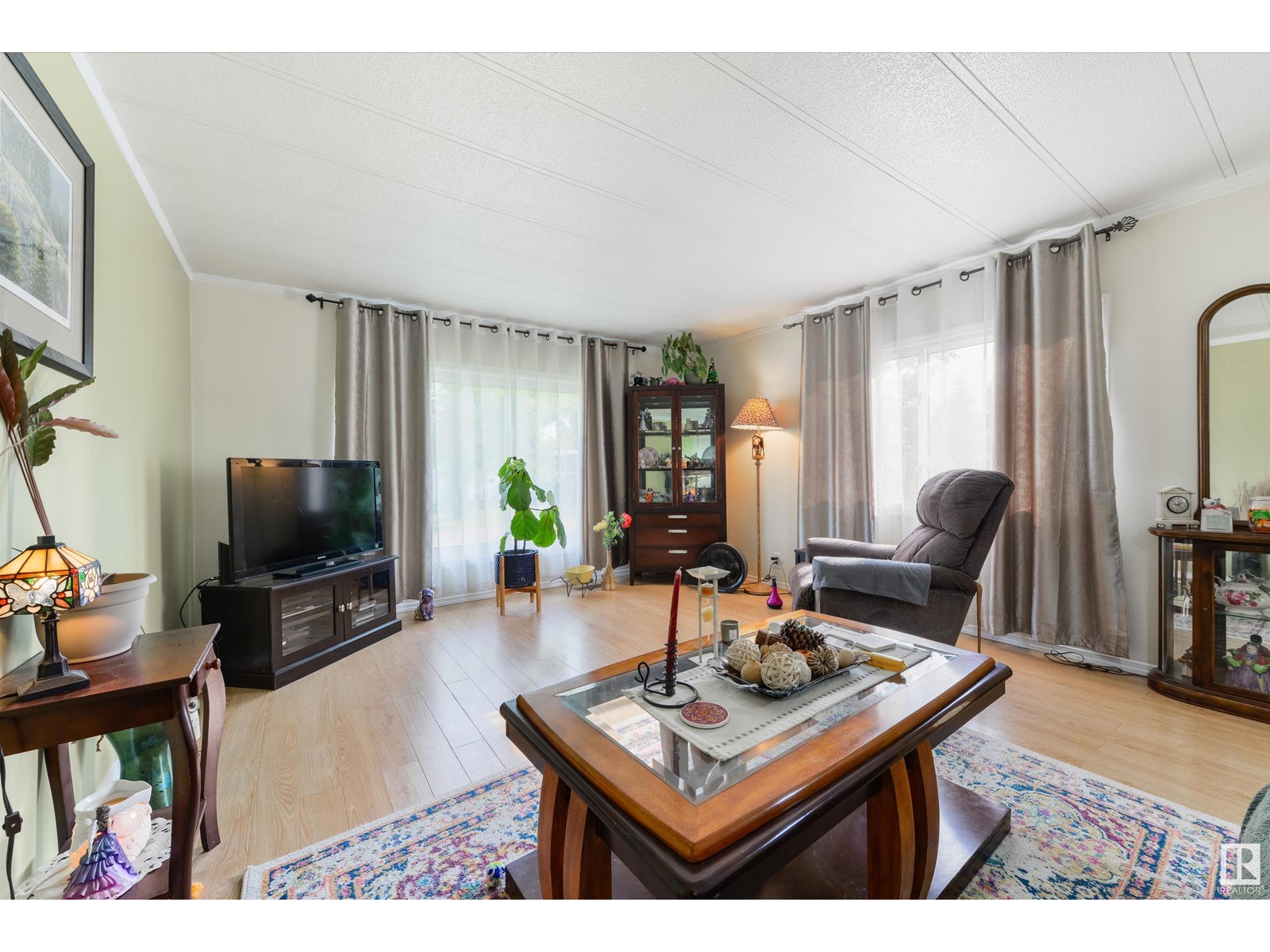 29 Rim RD NW