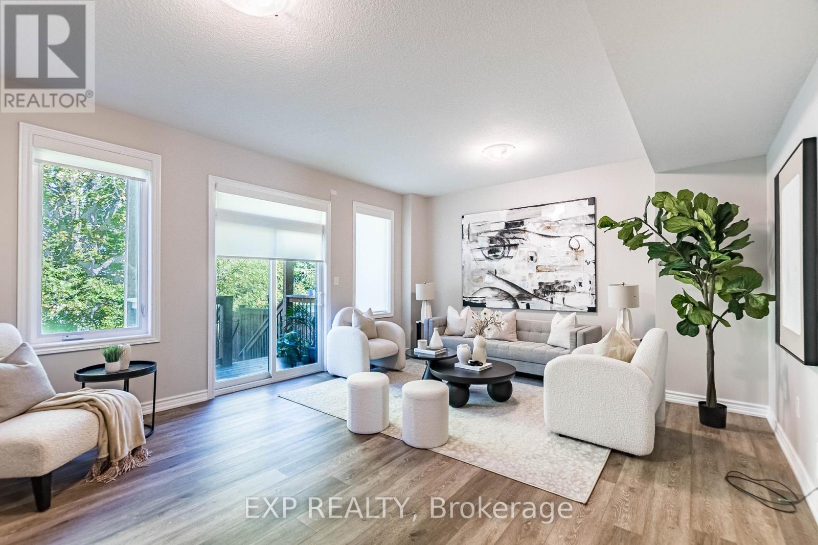 7 - 445 ONTARIO STREET S