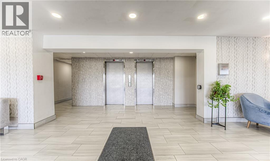 1100 COURTLAND Avenue E Unit# 211