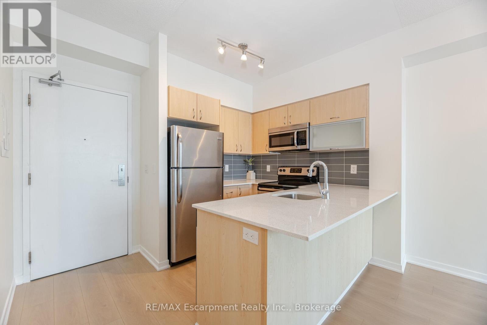 2301 - 150 EAST LIBERTY STREET