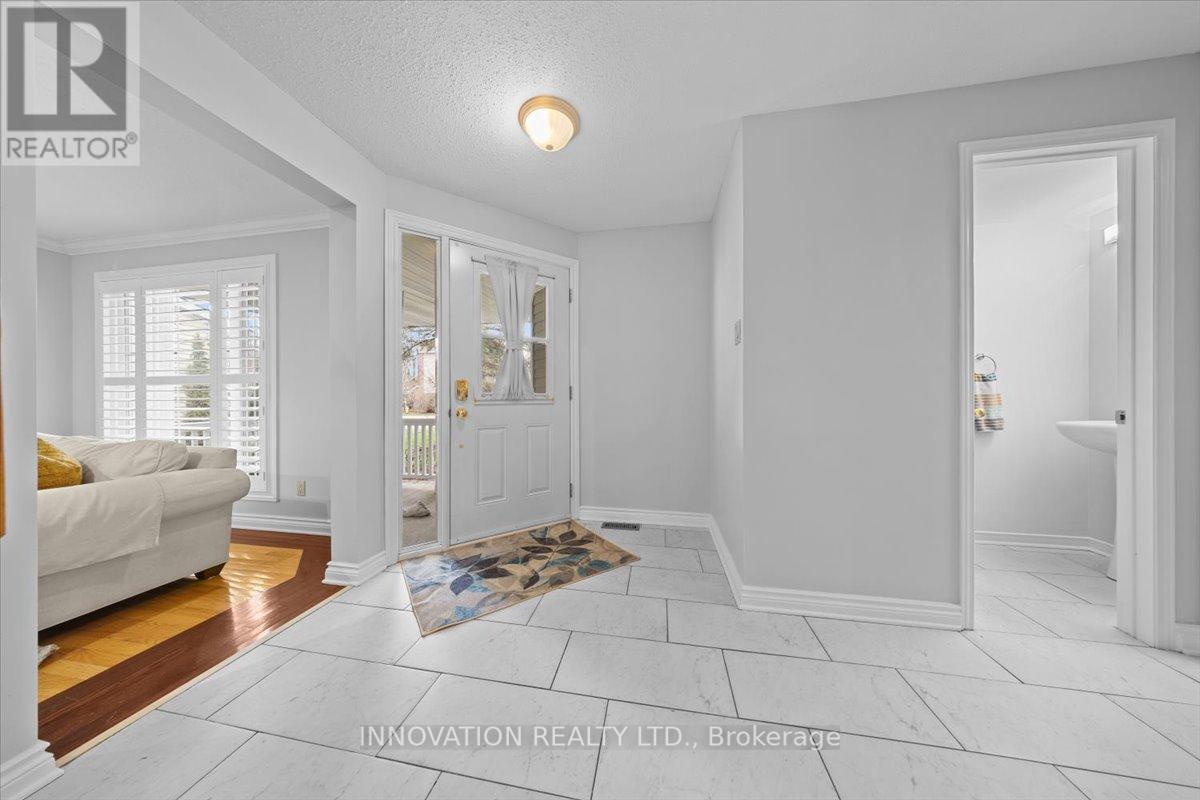32 WEYBRIDGE DRIVE