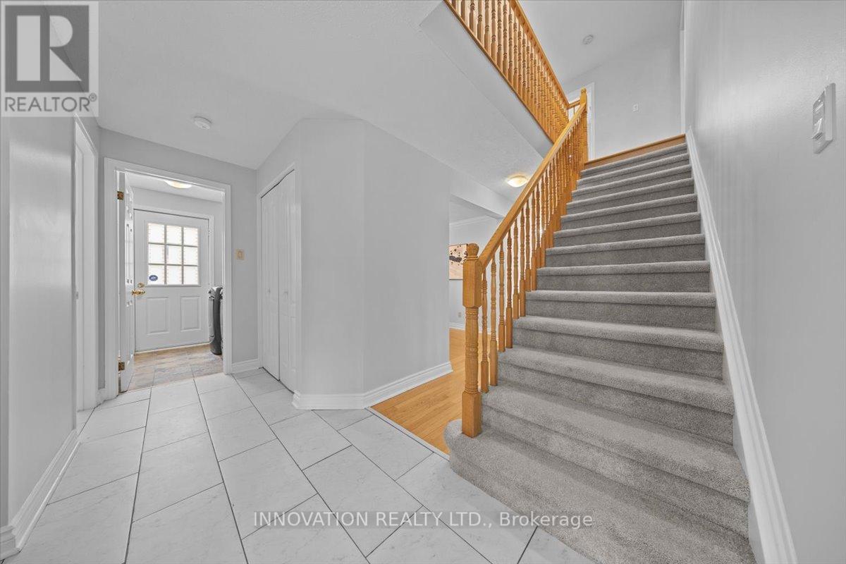 32 WEYBRIDGE DRIVE