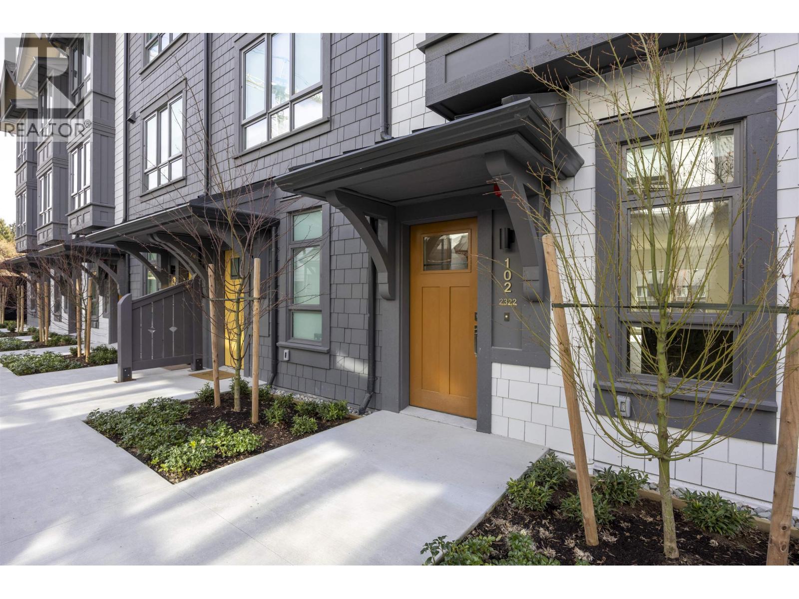 102 2322 EMERY COURT