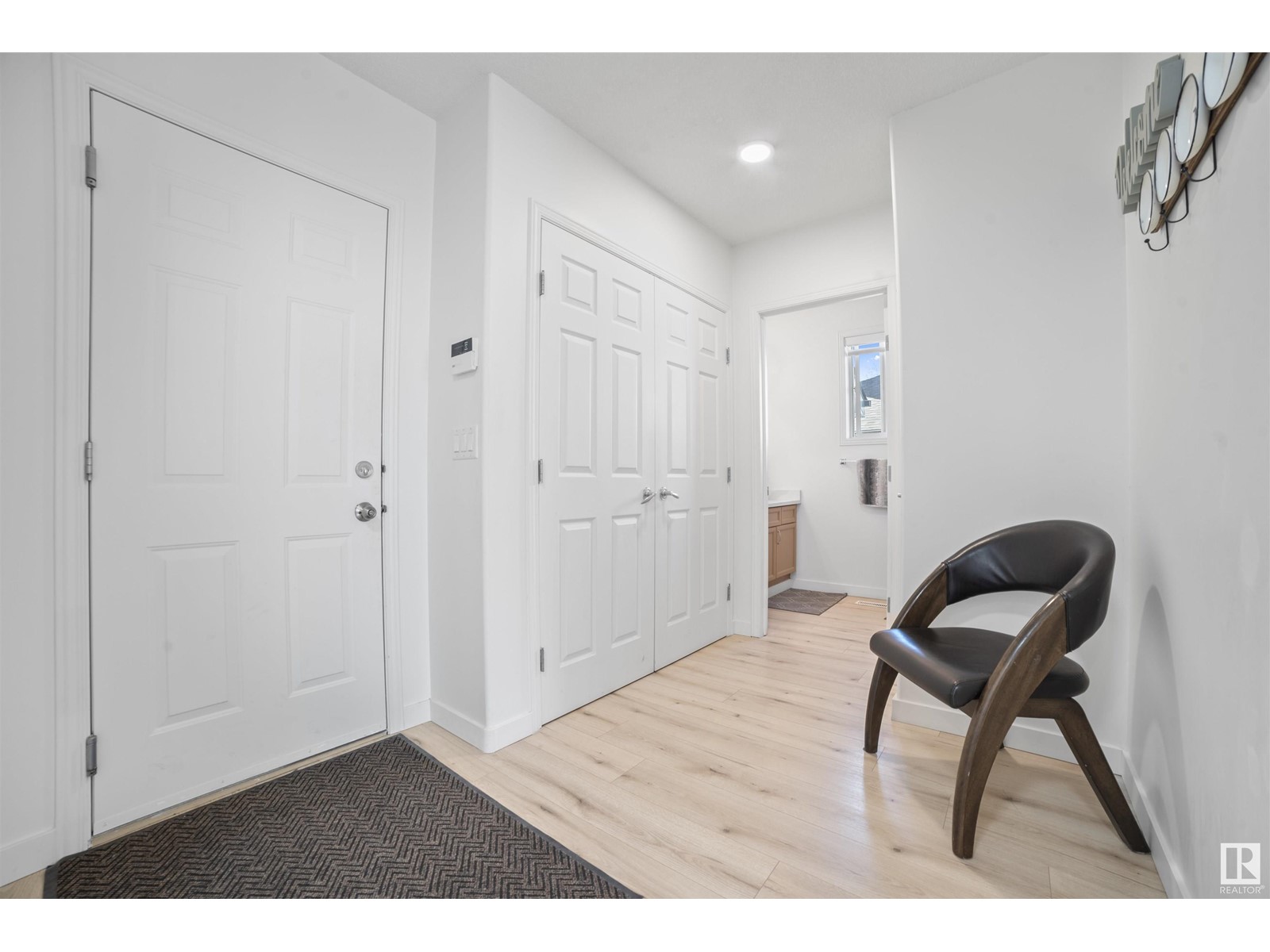 1665 GLASTONBURY BV NW