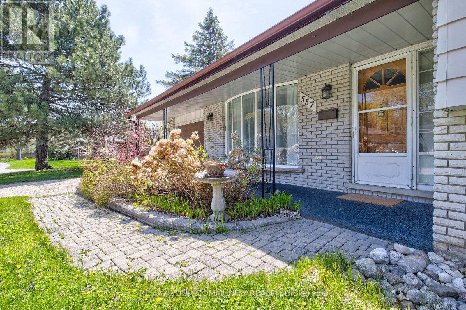 557 GLEN MANOR BOULEVARD