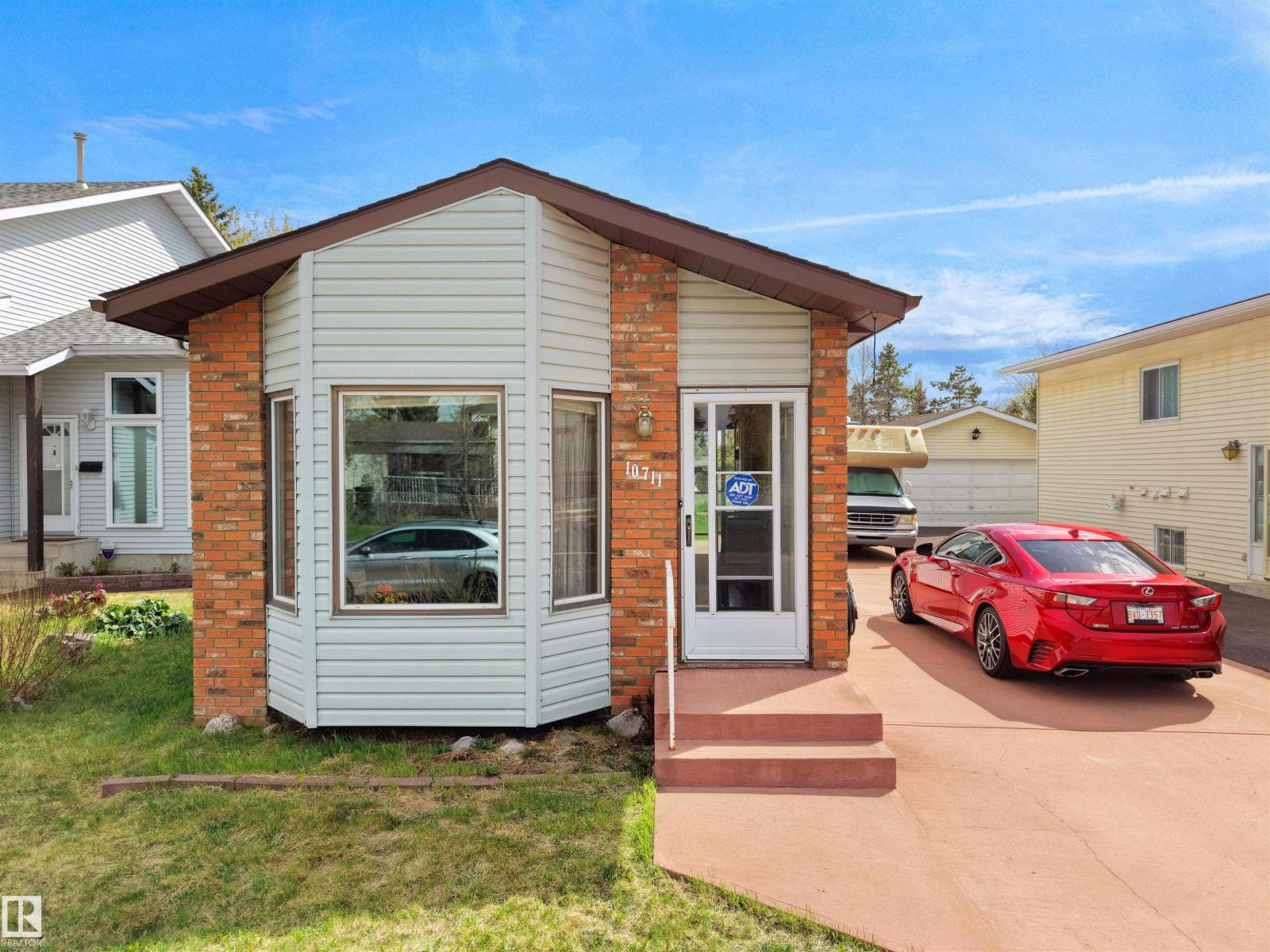 10711 24 AV NW
