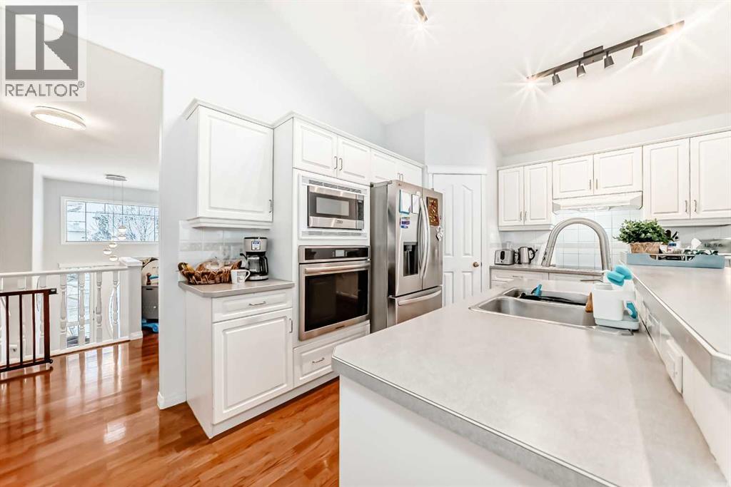 3263 Signal Hill Drive SW