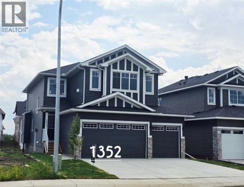 1352 Scarlett Ranch Boulevard Carstairs AB T0M0N0