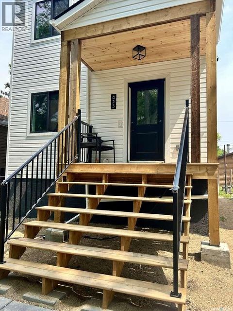 855 Princess STREET Regina SK S4T3Y1