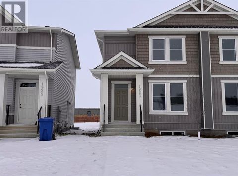 1923 Mccaskill Drive Crossfield AB t0m0s0