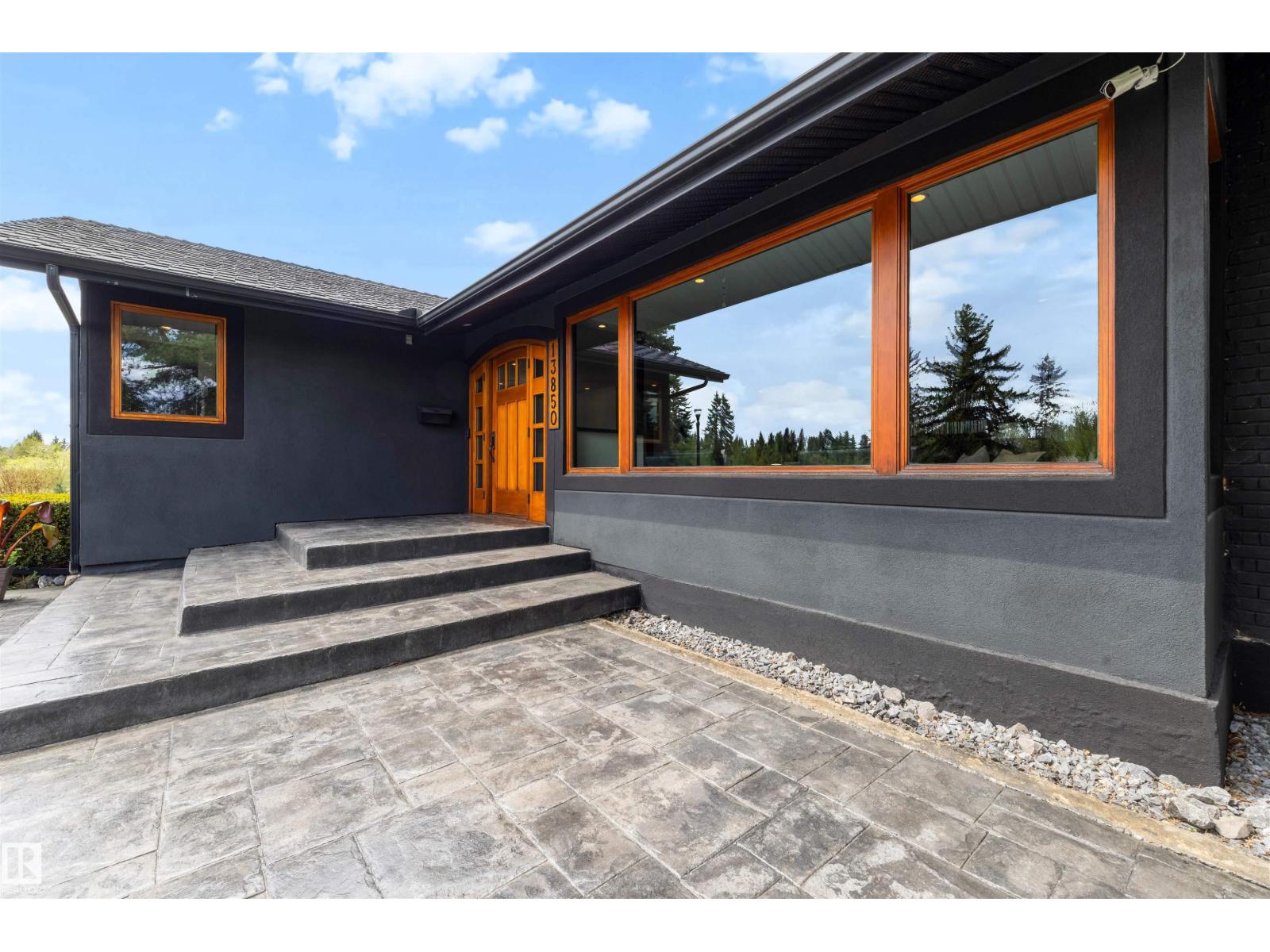 13850 RAVINE DR NW