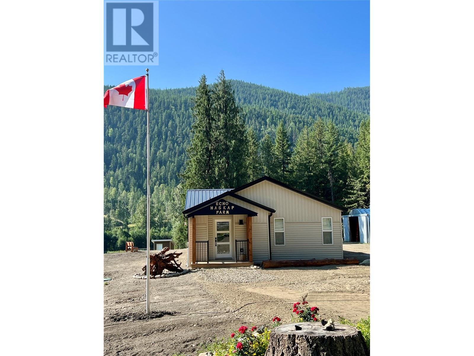 1238 Creighton Valley Road