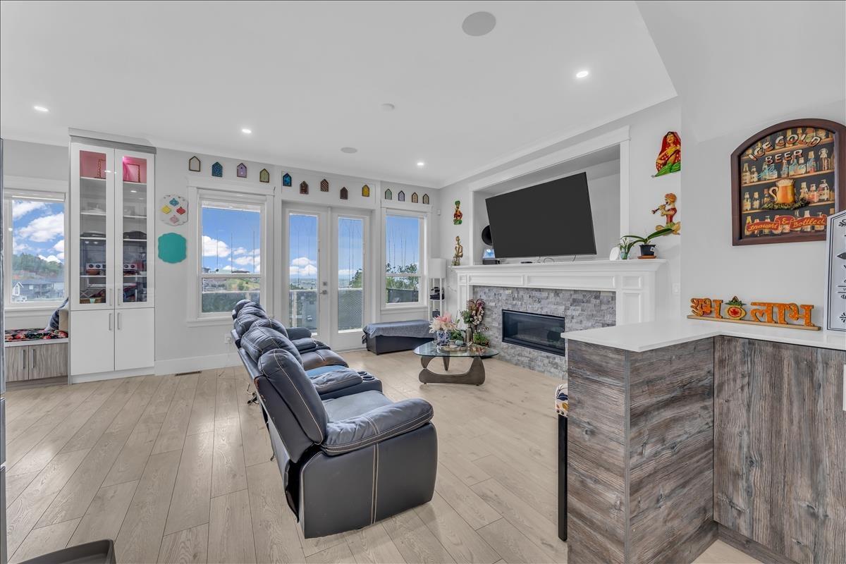 8235 HARVEST PLACE|Eastern Hillsides