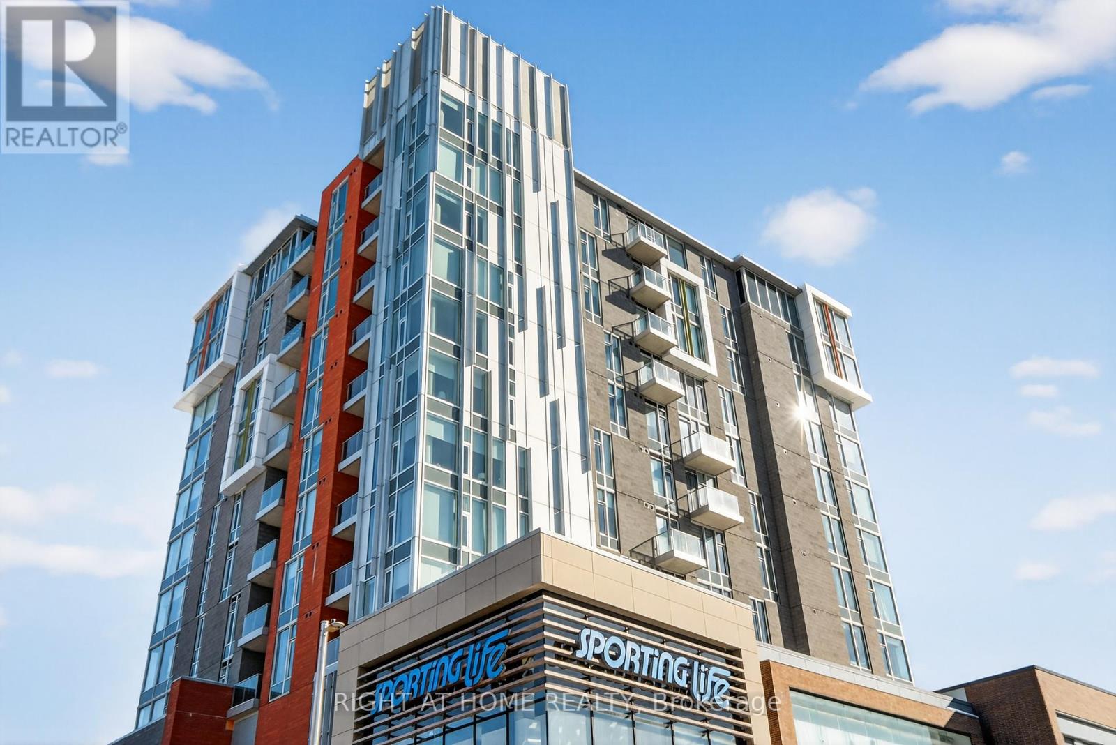 806 - 118 HOLMWOOD AVENUE