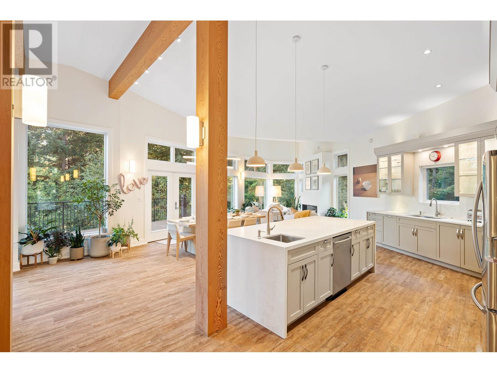 1545 TYNEBRIDGE COURT