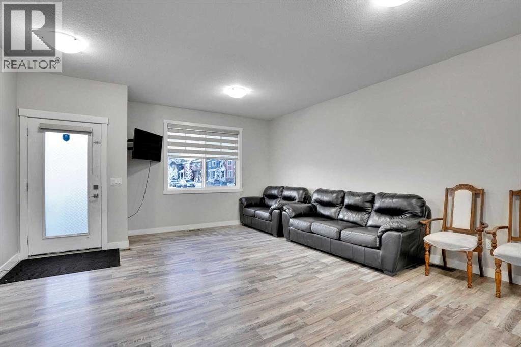 14 Belvedere Common SE