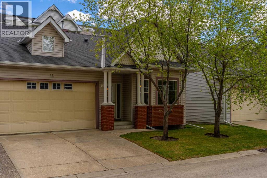 44 Prestwick Pond Terrace SE