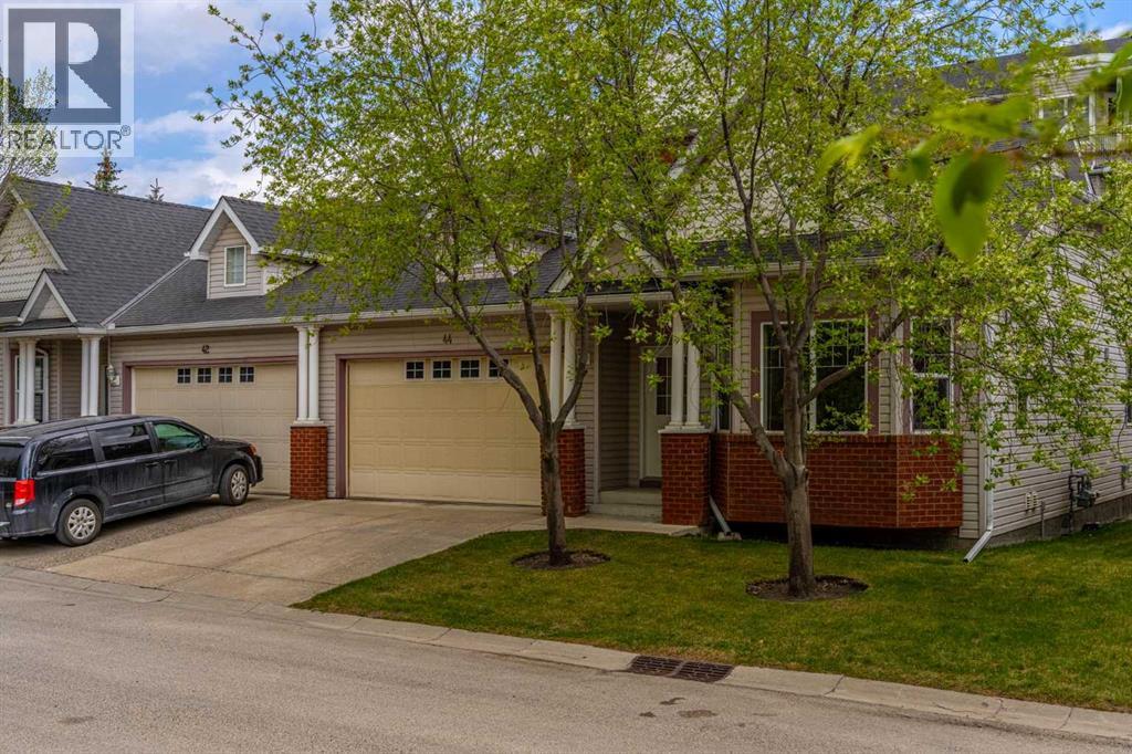 44 Prestwick Pond Terrace SE